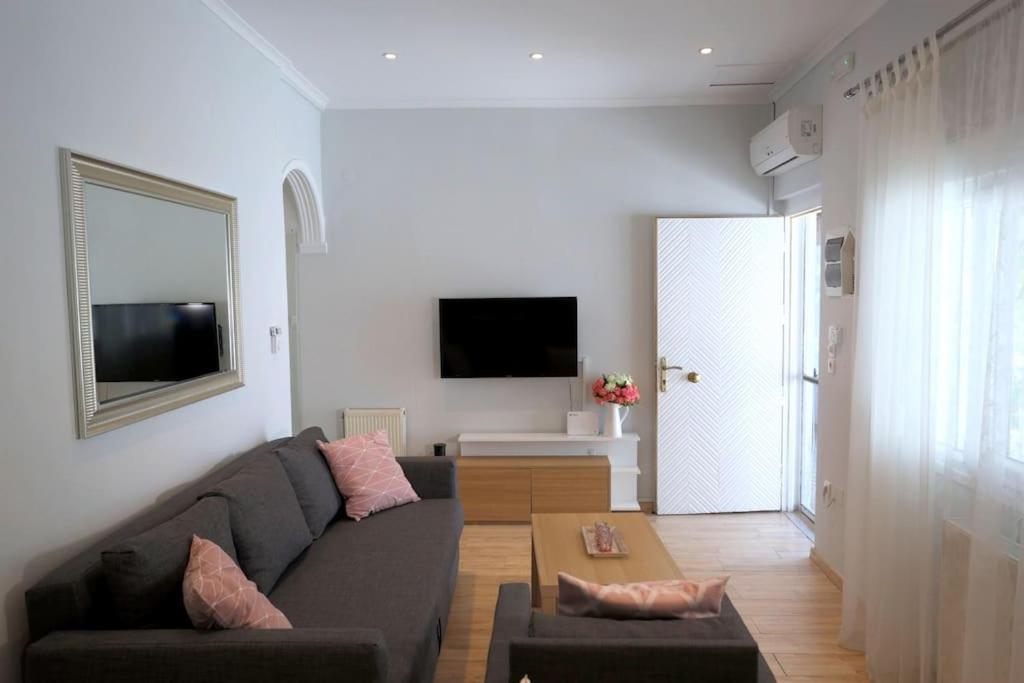 Stamatis Apartment Айос-Георгіос Екстер'єр фото